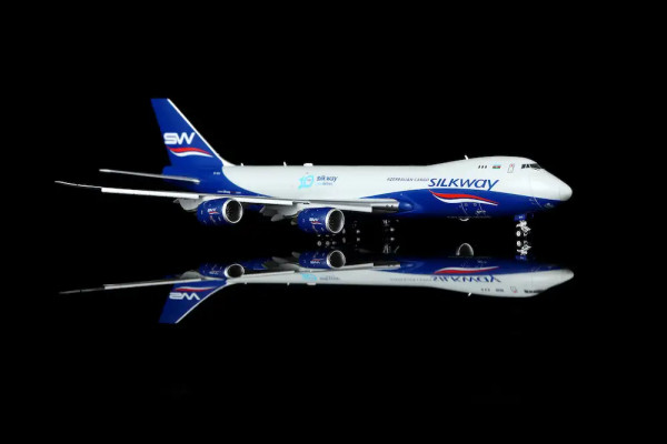 HX Models Boeing 747-8F Silk Way West Flaps Down VQ-BVB 1:400 Modellflugzeug