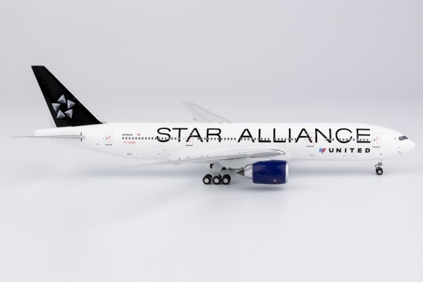 Boeing 777-200ER United Airlines "Star Alliance" with blue engines N218UA Scale 1/400