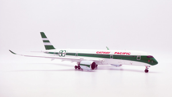 JC Wings Airbus A350-900 Cathay Pacific "80th Anniversary" Flaps Down B-LRJ 1:200 Modellflugzeug
