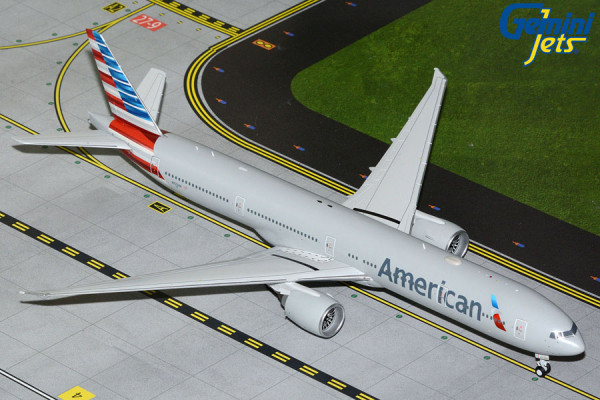 GeminiJets Boeing 777-300ER American N722AN 1:200 Modellflugzeug