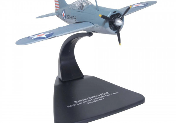 Herpa Wings Brewster F2A Buffalo U.S. Marine Corp VMF-221 221-MF-6 1:72 Modellflugzeug