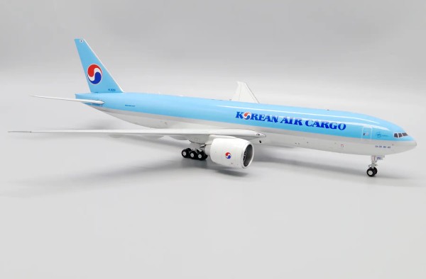 JC Wings Boeing 777-200F Korean HL8251 1:200 Modellflugzeug