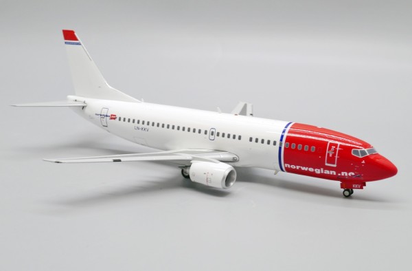 Boeing 737-300 Norwegian LN-KKV Scale 1/200