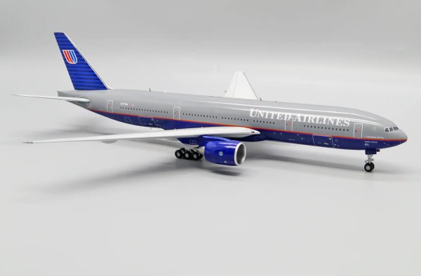 JC Wings Boeing 777-200 United "First Commercial Flight of 777" N777UA 1:200 Modellflugzeug