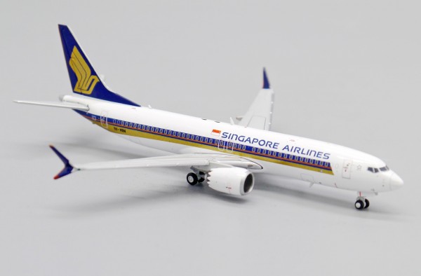 Boeing 737-MAX8 Singapore Airlines 9V-MBN Scale 1/400