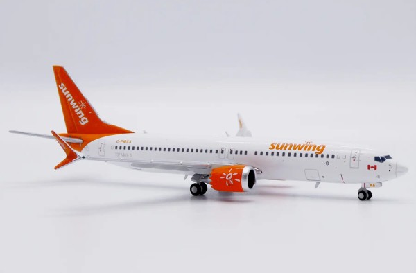 JC Wings Boeing 737-MAX8 Sunwing C-FMXA 1:400 Modellflugzeug