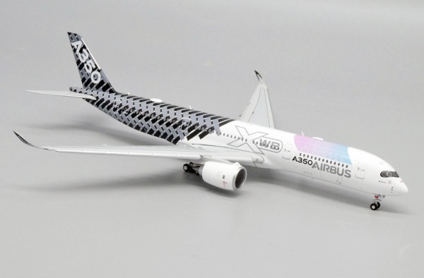 Airbus A350-900XWB House Color "Airspace Explorer" Flaps Down Version F-WWCF Scale 1/400