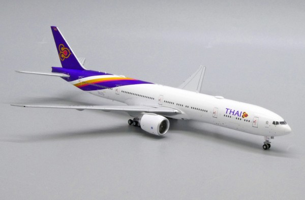 JC Wings Boeing 777-300ER Thai Airways HS-TTA 1:400 Modellflugzeug