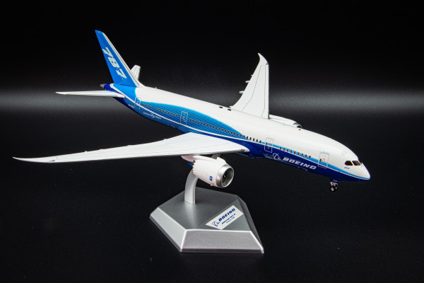 SQ Wings Boeing 787-8 House Color N787BA 1:200 Modellflugzeug