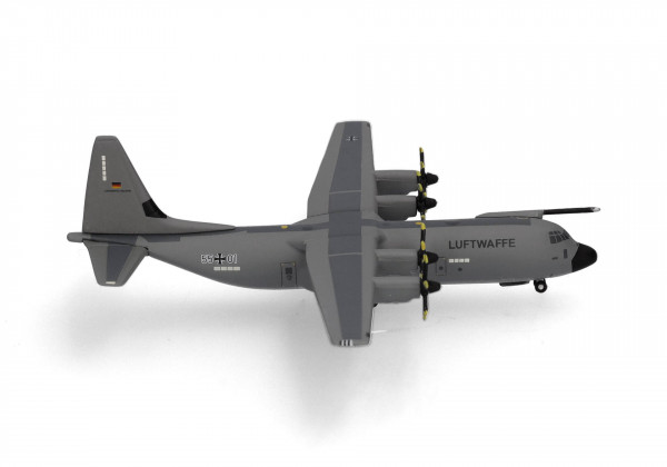 Herpa Wings Lockheed C-130J-30 Hercules Luftwaffe Binational Air Transport Squadron 55+01 1:500 Modellflugzeug