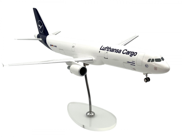Limox Airbus A321-200F Lufthansa Cargo "Hello Europe" 1:100 Modellflugzeug
