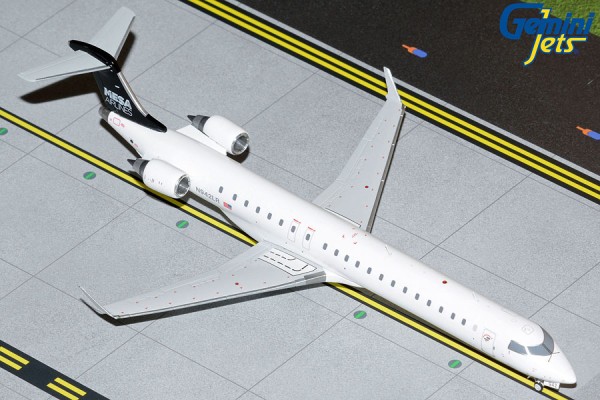 Bombardier CRJ900ER Mesa Airlines N942LR Scale 1/200
