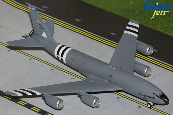 GeminiJets Boeing KC-135R Stratotanker U.S. Air Force USAF "Illinois Air National Guard" 63-7981 1:200 Modellflugzeug