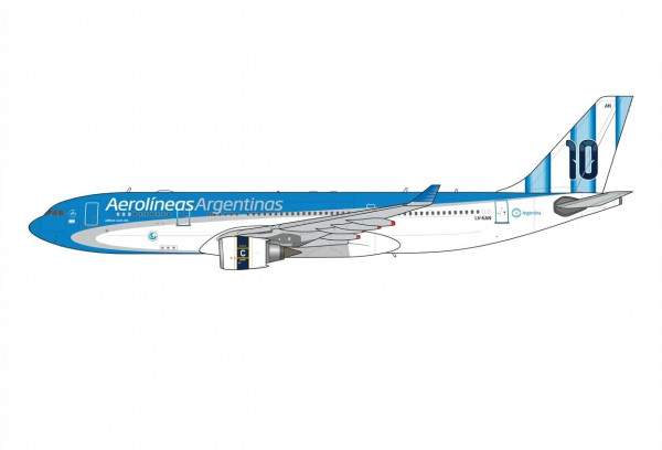 JC Wings Airbus A330-200 Aerolineas Argentinas "National Football Team" LV-KAN 1:400 Modellflugzeug
