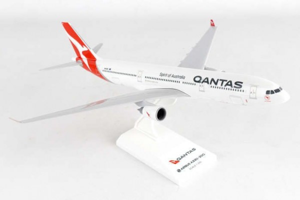Airbus A330-300 Qantas VH-OPJ Scale 1/200