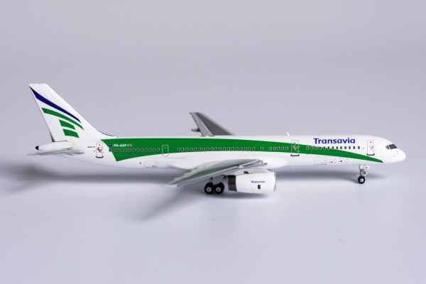 Boeing 757-200 Transavia Airlines "late 1990's colors" PH-AHP Scale 1/400