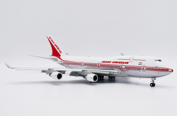 JC Wings Boeing 747-400 Air India polished Flaps Down VT-ESP 1:200 Modellflugzeug