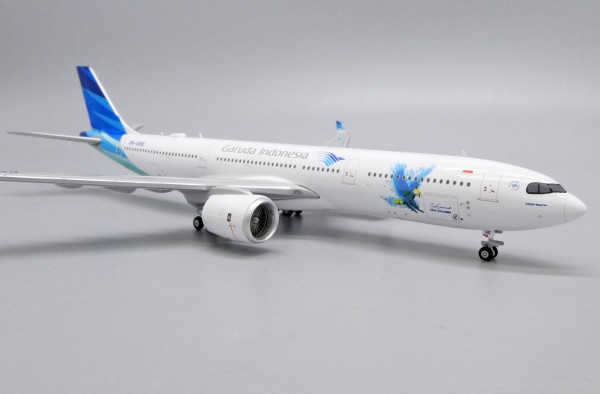 Airbus A330-900neo Garuda Indonesia "Great Experience with A330-900NEO" PK-GHE Scale 1/400