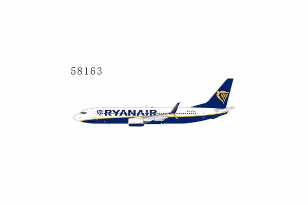 Boeing 737-800 with scimitar winglets Ryanair EI-DLY Scale 1/400