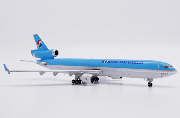 JC Wings McDonnell Douglas MD-11F Korean Cargo HL7375 1:400 Modellflugzeug