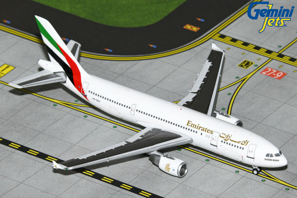 GeminiJets Airbus A300B4 Emirates A6-EKC 1:400 Modellflugzeug
