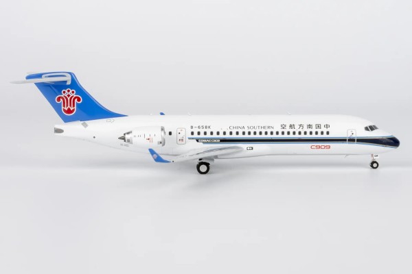 NG Model COMAC C909 (ARJ21-700) China Southern B-658K 1:200 Modellflugzeug