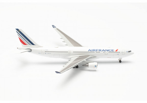 Herpa Wings Airbus A330-200 Air France new Color "Colmar" F-GCZE 1:500 Modellflugzeug