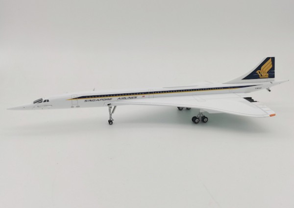 Concorde Aerospatiale-BAC Singapore Airlines/British Airways G-BOAD Scale 1/200 plus Collect. coin