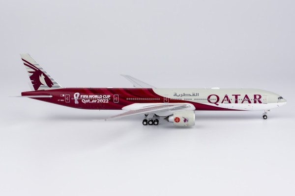 Boeing 777-300ER Qatar Airways "FIFA World Cup Qatar 2022 cs" A7-BEC Scale 1/400
