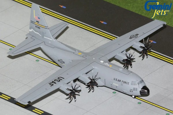 GeminiJets Lockheed C-130H Hercules U.S. Air Force USAF Montana ANG 96-7325 1:200 Modellflugzeug