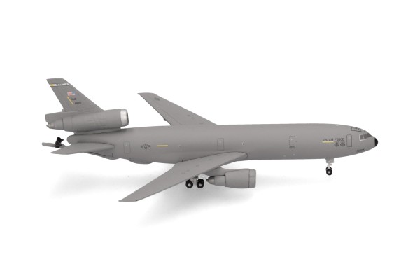 Herpa Wings McDonnell Douglas KC-10 Extender U.S. Air Force USAF Travis Air Base 86-0031 1:500 Modellflugzeug