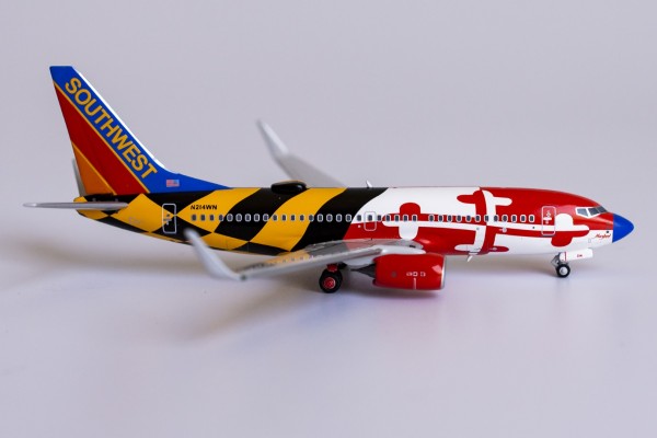 Boeing 737-700/w Southwest Airlines "Maryland One Livery with Canyon Blue tail" N214WN Scale 1/400