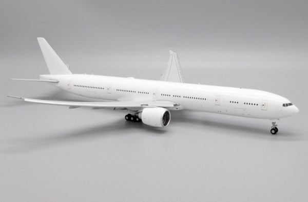 Boeing 777-300ER "Blank" Flaps Down Version Scale 1/200