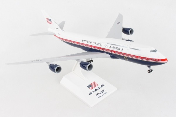 Boeing 747-8 (VC-25b) Air Force One New livery 30000 Scale 1/200 w/Gear