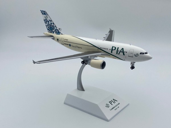 Airbus A310-300 Pakistan International Airlines "Hyderabad" AP-BDZ Scale 1/200
