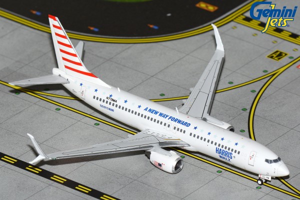 GeminiJets Boeing 737-800 KaiserAir "Harris-Walz Campaign" N778MA 1:400 Modellflugzeug