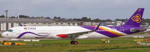 JC Wings Airbus A321neo Thai Airways "First A321NEO" HS-TOA 1:400 Modellflugzeug