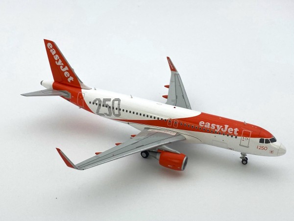 Airbus A320 EasyJet "250th Airbus Livery" G-EZOL Scale 1/200