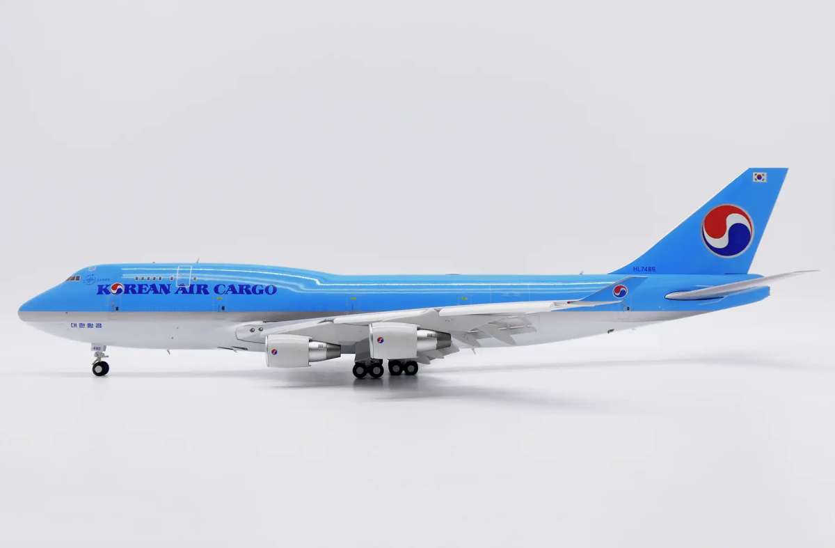 JC Wings Boeing 747-400BCF Korean Cargo HL7486 1:200 kaufen