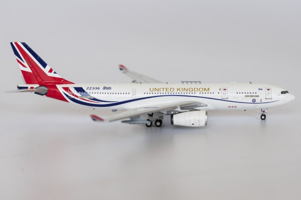 Airbus A330-200 MRTT (KC-3 Voyager) Royal Air Force United Kingdom ZZ336 Scale 1/400