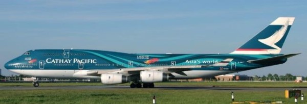 JC Wings Boeing 747-400 Cathay Pacific "Asia's World City" Flaps Down B-HOY 1:400 Modellflugzeug
