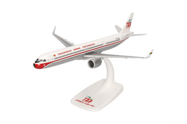 Herpa Snap-Fit Airbus A321neo TAP Air Portugal "Retro 75th Anniversary colors" CS-TJR 1:200 Modellflugzeug