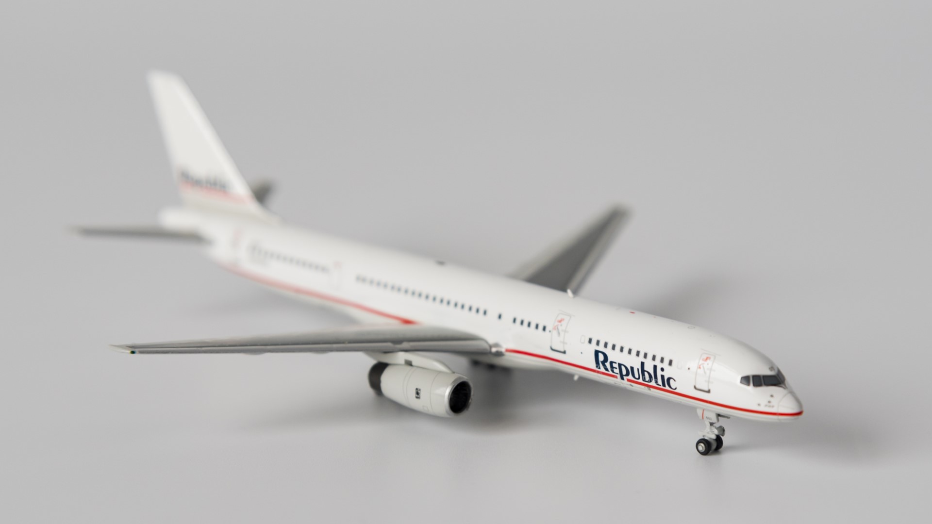 NG model 1/400 Republic Airlines Boeing 757-200 N602RC miniature model 