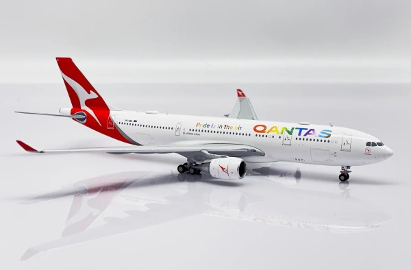 JC Wings Airbus A330-200 Qantas "Pride is in the air" VH-EBL 1:400 Modellflugzeug