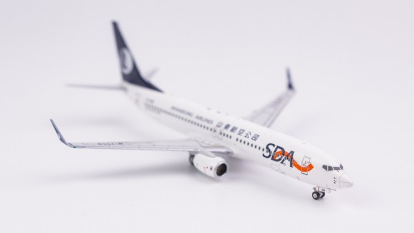 Boeing 737-800 ShanDong Airlines B-1359 Scale 1/400