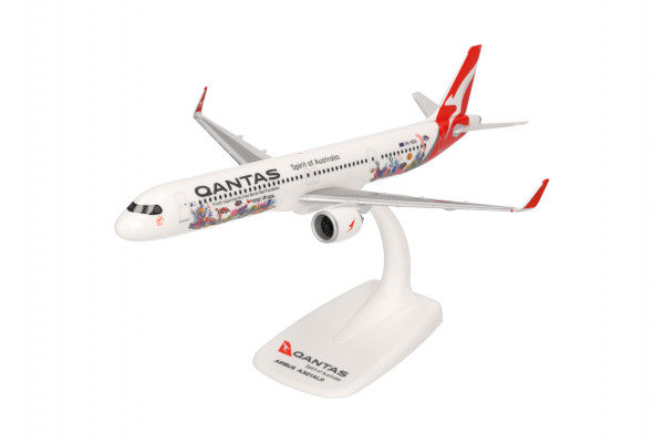 Herpa Snap-Fit Airbus A321XLR Qantas "Great Barrier Reef" VH-OGG 1:200 Modellflugzeug