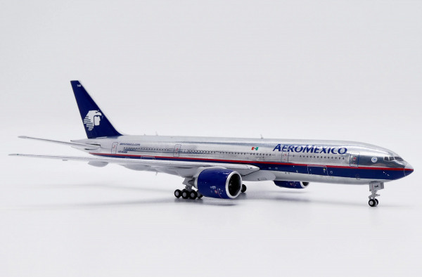 JC Wings Boeing 777-200ER Aeroméxico N746AM 1:400 Modellflugzeug