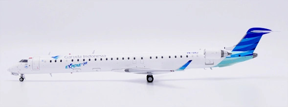 JC Wings Bombardier CRJ1000 Garuda Indonesia PK-GRJ 1:200 Modellflugzeug
