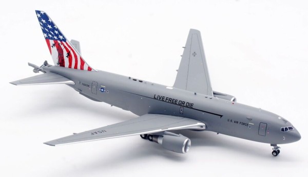 B-Models Boeing KC-46 Pegasus U.S. Air Force USAF "City Of Portsmouth" 76064 1:200 Modellflugzeug