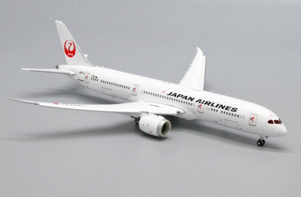 Boeing 787-9 Dreamliner Japan Airlines Flaps Down Version JA877J Scale 1/400